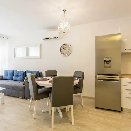 Apartments Luce And Antonio-2
