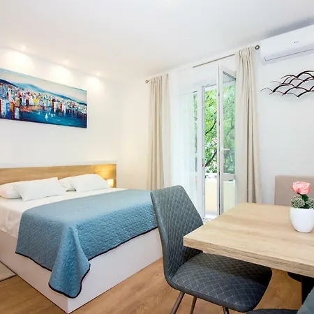 Lugo Apartments-2