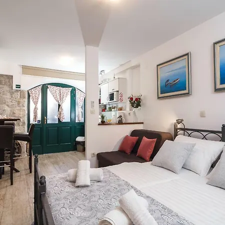 Apartments Villa Cambi-3