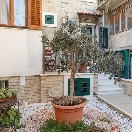 Apartments Villa Cambi-3