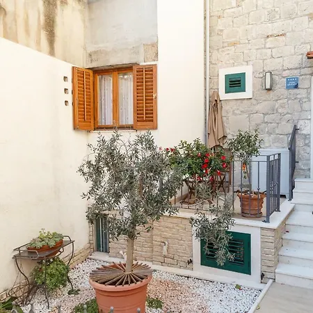 Apartments Villa Cambi-2