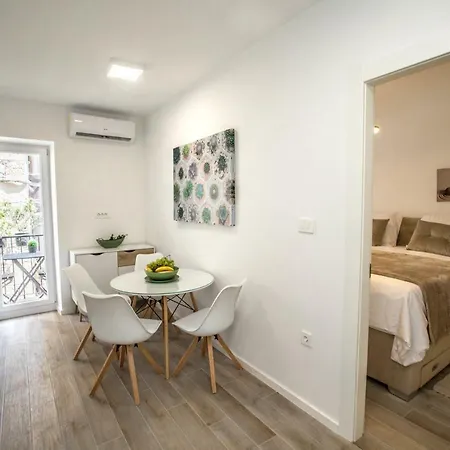 Apartment Dioclessima-3