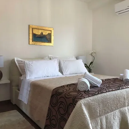 Apartment Buble-2
