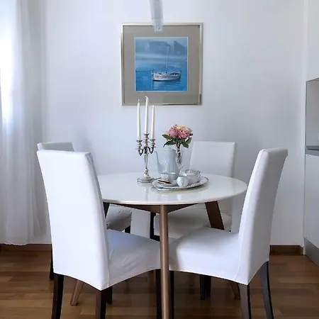 Apartment Buble-2