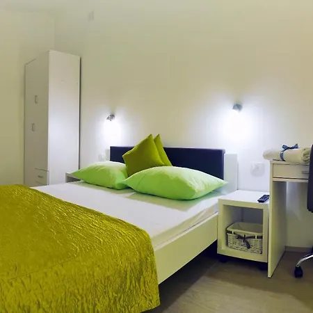Firule Center Rooms-3