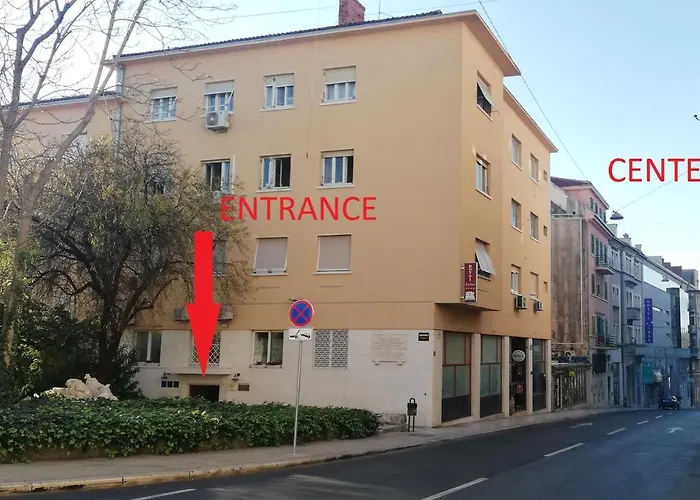 Apartments Smile Split