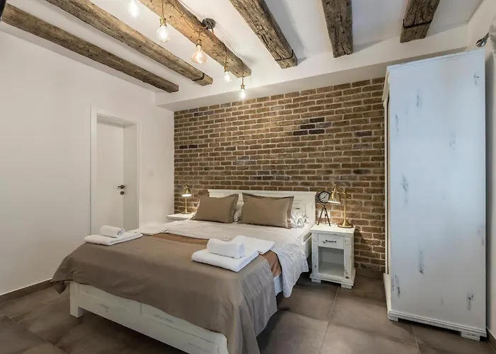 Studio Apartments Insula Split