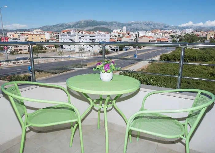 Apartments Dzeki Split