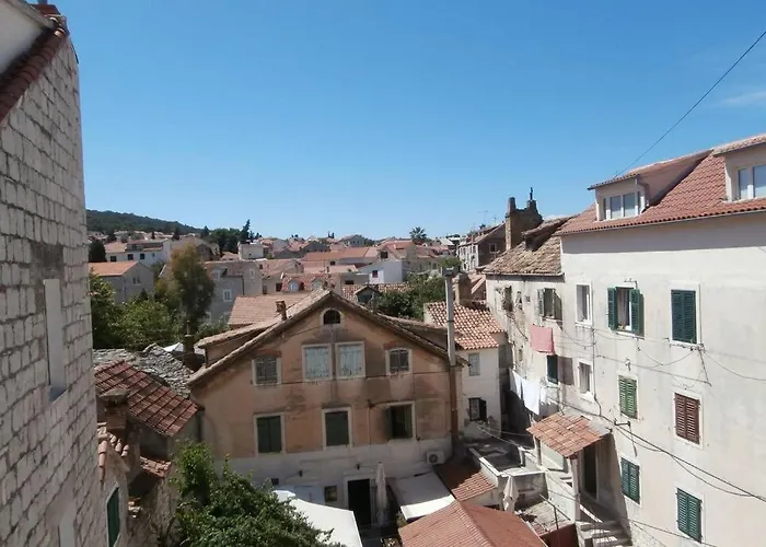 Charming Stone Apartment In The Heart Of Split