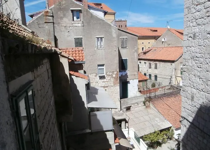 Charming Stone Apartment In The Heart Of Split