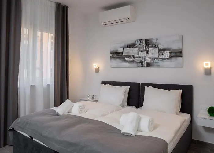 Luxury Studios & Room Five Split
