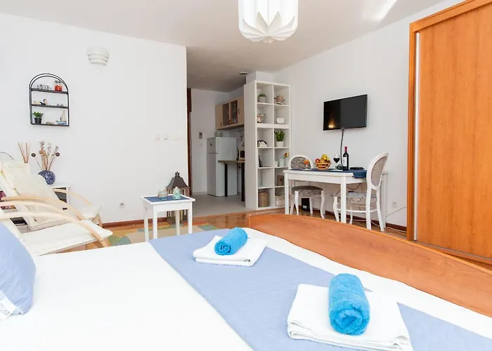 Beautiful Cozy Apartment Jug In Nice Neighbourhood. Split