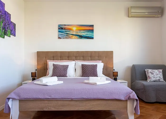 Botan Apartment Split