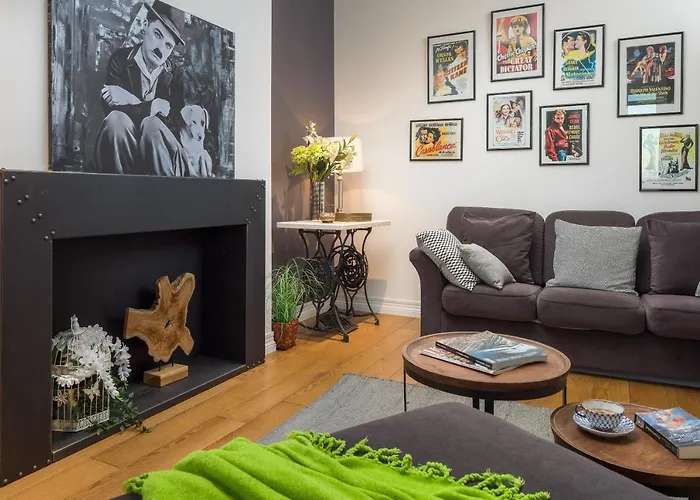 Charlie Chaplin Apartment Split