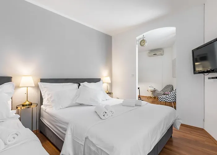 Splitstay Studio - 1 Min Walk To Diocletian'S Palace
