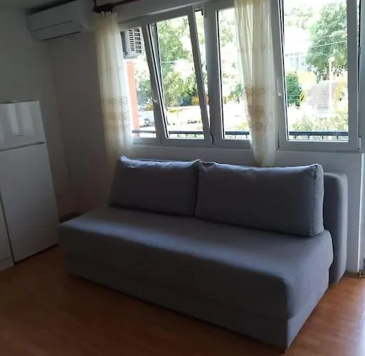 Nice Apartment On Quite Location Near City Center Split