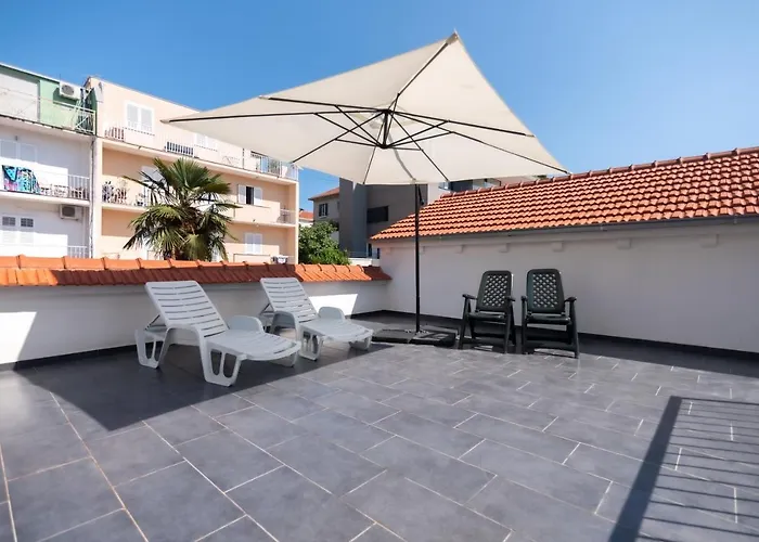 Private House With Garden Near The Bacvice Beach - Ksenia Split