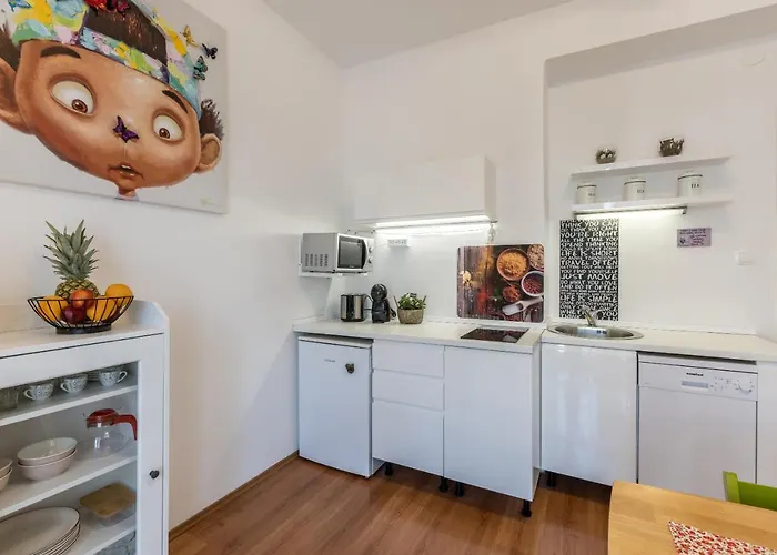 Noe And Joey Apartment Split