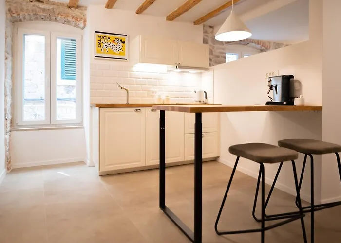 Vitelli Apartments And Rooms Split