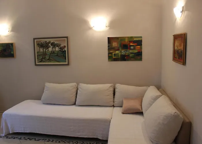 Adagio Theatre Apartment Split