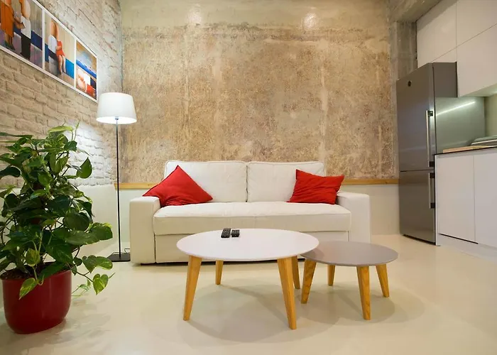 Apartment Traces Split