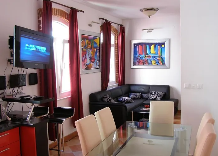 Split Artistic Apartments