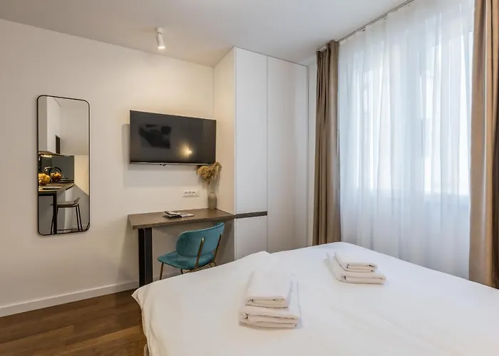 Studio Olbia Near The Center Split