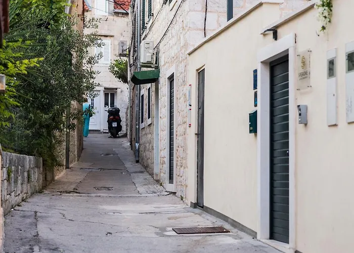 Memento Apartment - In The Heart Of Old Town Split