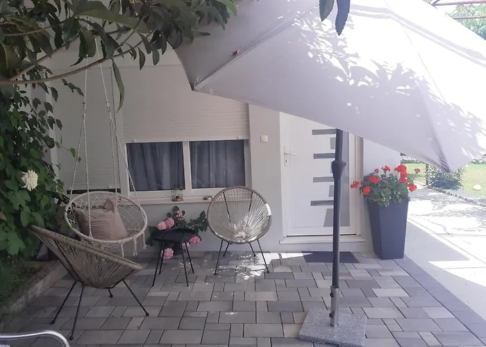 Luxury Dim Apartment Split
