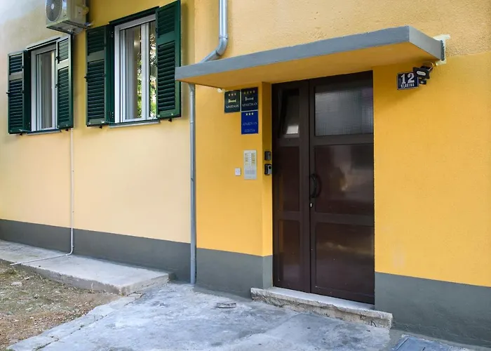Apartment Delalle Split