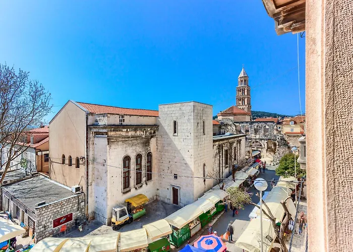 Palace Porta Argentea Apartments Split
