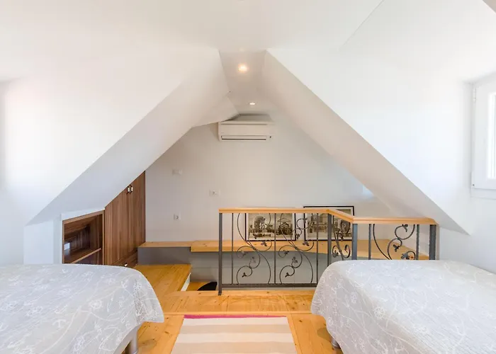 Jes Old Town Studio Apartment Split