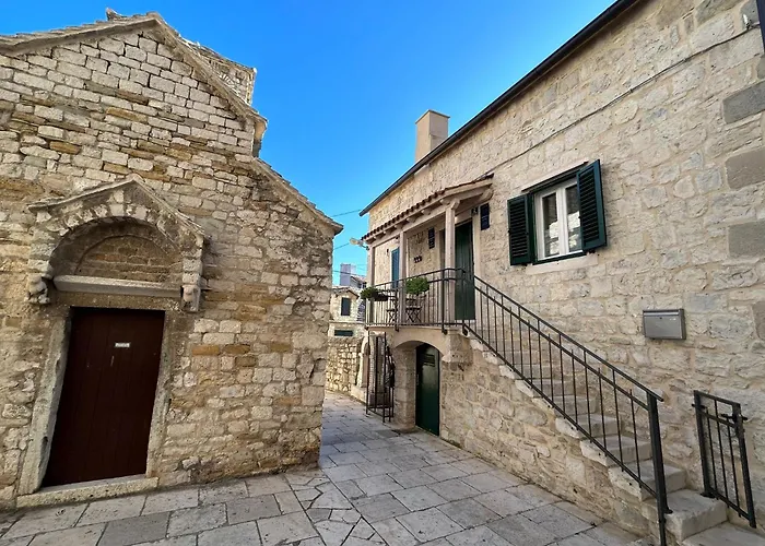 Mikula And Cvita Stone House Split