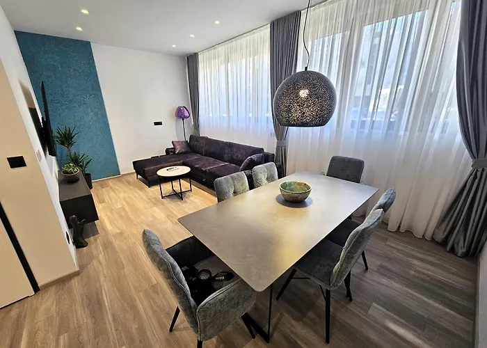 Suite Stay At 8 Split