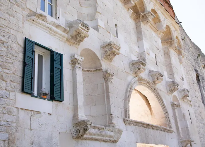 Golden Gate Luxury Rooms - Unique Unesco Location Split