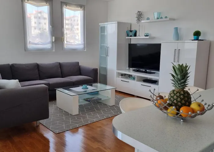 Apartment Domino Split