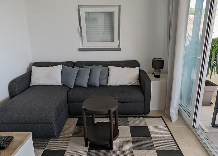 Prime Location Penthouse Apt With A Large Terrace Split