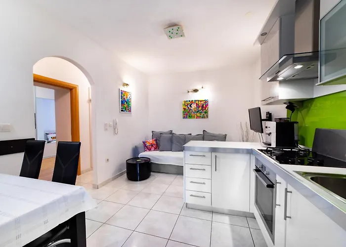 Apartment Happy In Split Center 10 Min Walk From Bacvice Beach