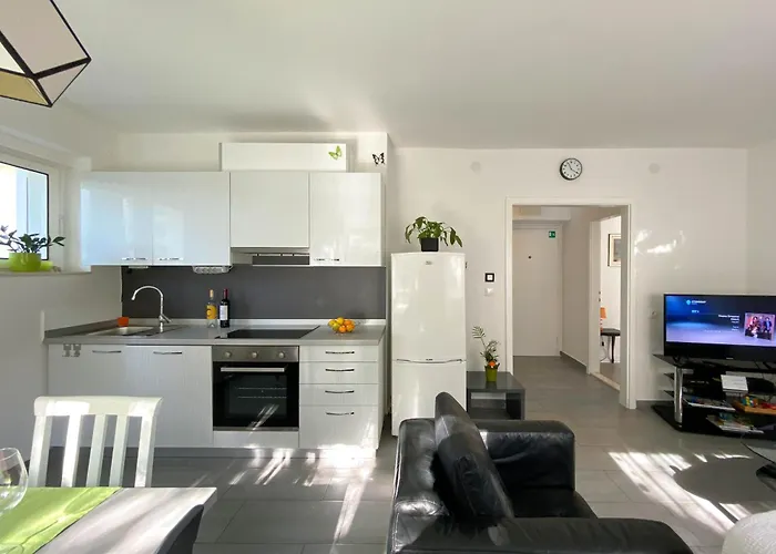 Fabris Bacvice Apartment Split