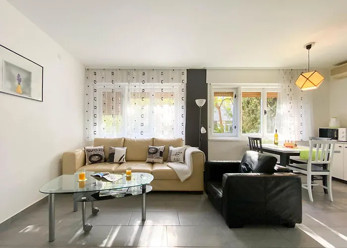 Fabris Bacvice Apartment Split