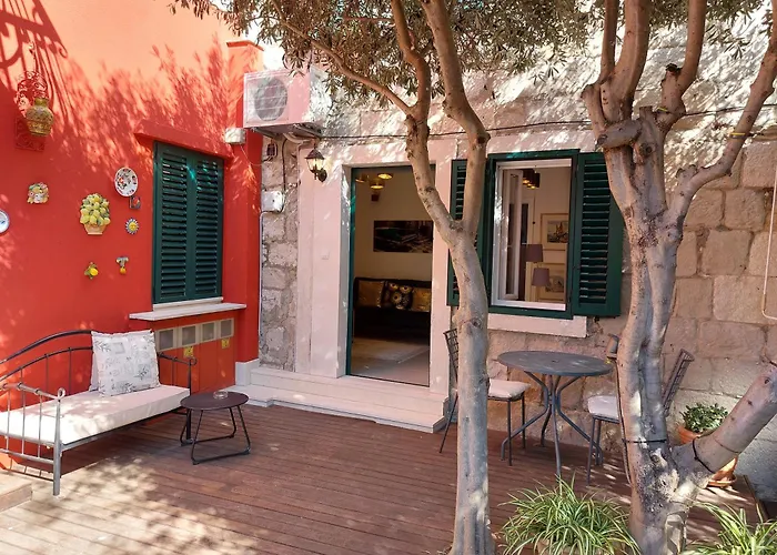 Split Old Town Oasis Apartment