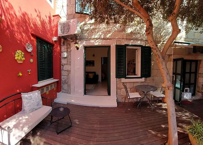 Split Old Town Oasis Apartment