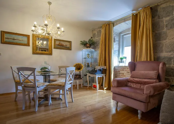 Split Theatre Apartments
