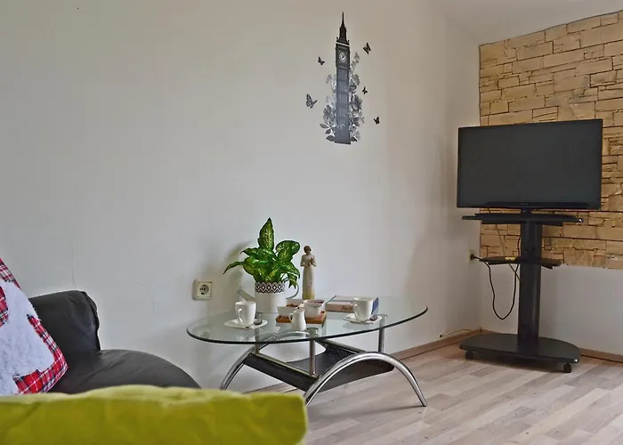 Apartment House Split