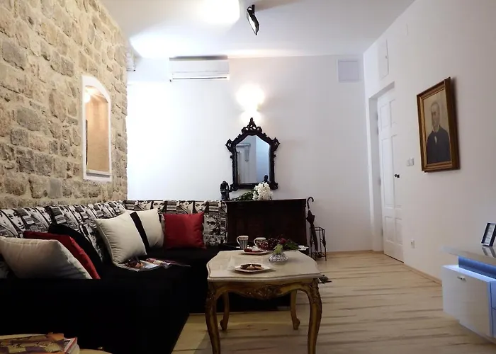 Apartment Papalic Palace Split