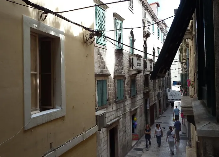 Apartment Papalic Palace Split