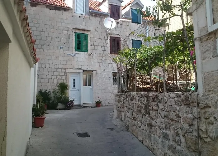 Karmen'S Apartment Two Split