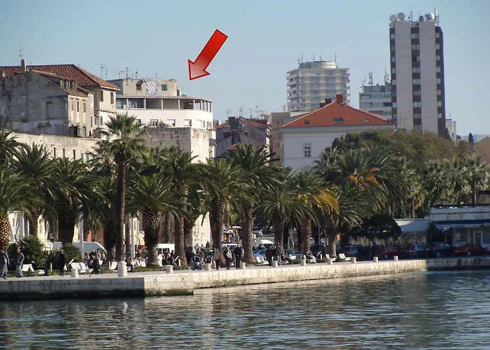 Diocletian Apartments & Rooms Split