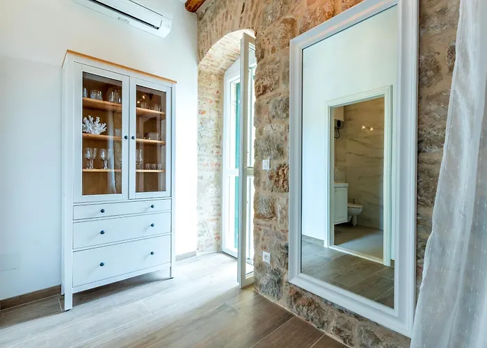 Marasovic Residence & Deluxe Apartments Split