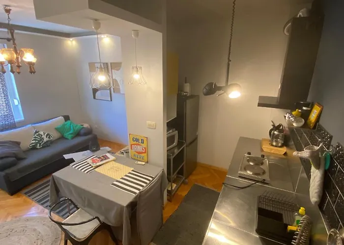 Shades Of Grey Apartments Split